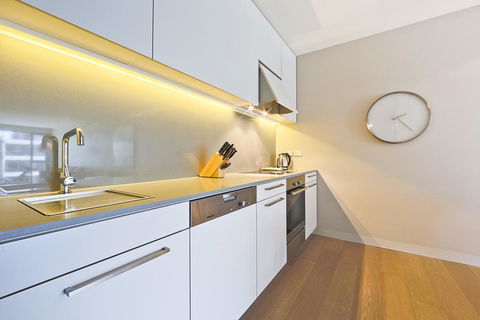 Accommodate Canberra - Aurora - Surfers Paradise Gold Coast 3