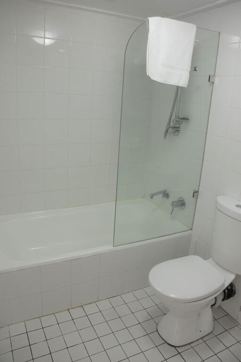Accommodation Sydney City Centre - Hyde Park Plaza Park View College Street Studio Apartment - Surfers Paradise Gold Coast 3