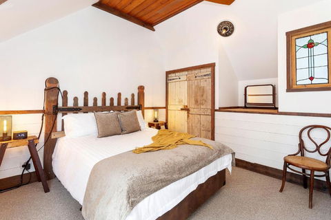 Duart Stables - Surfers Paradise Gold Coast 2
