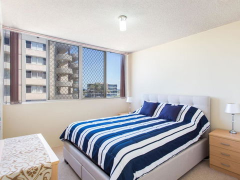 Ebbtide 6 - Surfers Paradise Gold Coast 2