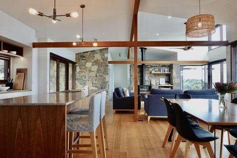 Eco Waterfront Seclusion - Carlton Bluff House - Surfers Paradise Gold Coast 2