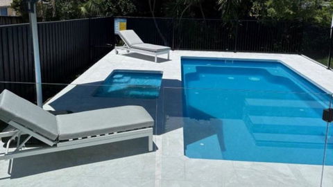 Elanora - Surfers Paradise Gold Coast 0