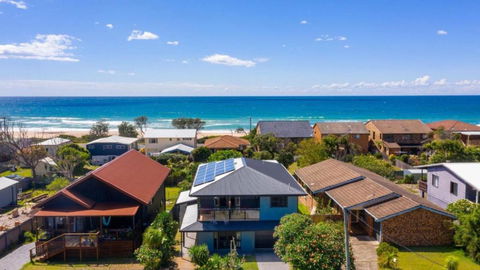 Elanora - Surfers Paradise Gold Coast 2