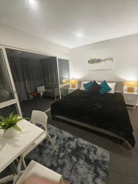 Entire Studio Apartment - Self Check-in - Surfers Paradise Gold Coast 0