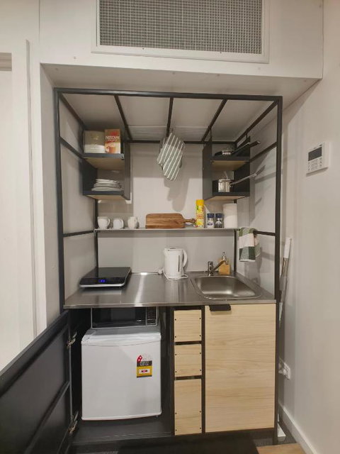 Entire Studio Apartment - Self Check-in - Surfers Paradise Gold Coast 3