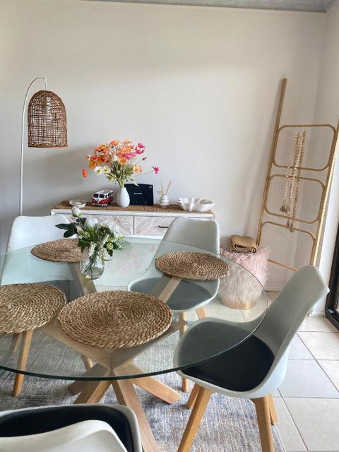 Fabulous Canal-front Unit In Mooloolaba - Surfers Paradise Gold Coast 4