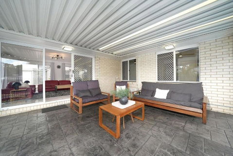 Family Escape Serene Oasis With Pool And AC - Surfers Paradise Gold Coast 3