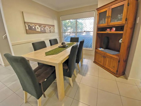 FLIP FLOP INN - Surfers Paradise Gold Coast 4