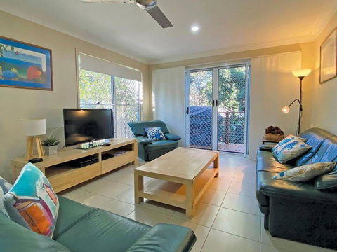 FLIP FLOP INN - Surfers Paradise Gold Coast 2