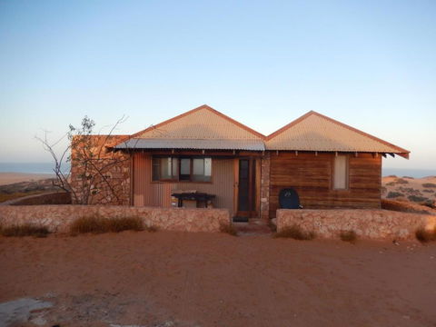 Gnaraloo Station - Homestead - Surfers Paradise Gold Coast 0