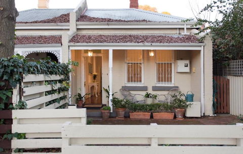 Gorgeous Subiaco Cottage - Surfers Paradise Gold Coast 0
