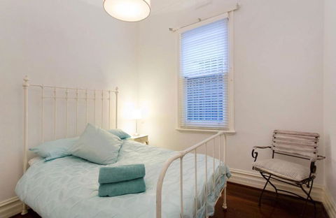 Gorgeous Subiaco Cottage - Surfers Paradise Gold Coast 4