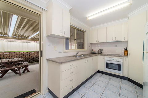 H1211 Mission Terrace Lakewood Heights Estate - Surfers Paradise Gold Coast 4