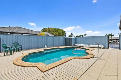 HALYCON HOUSE - Surfers Paradise Gold Coast 3