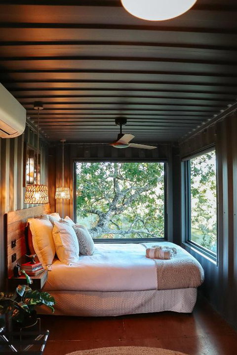 Hidden Creek Cabin - Surfers Paradise Gold Coast 2