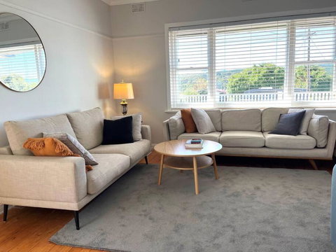 House With Forest Views - Surfers Paradise Gold Coast 0