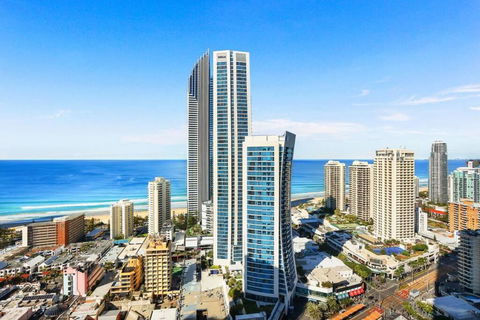 Huge Circle On Cavill 2 BRM Sleeps 6 - Optimise BNB - Surfers Paradise Gold Coast 3