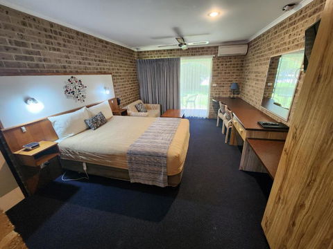 Idlewilde Town & Country Motor Inn - Surfers Paradise Gold Coast 2