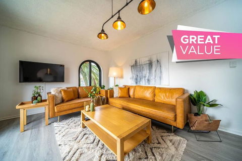Indulge At Glenelg North - Surfers Paradise Gold Coast 0