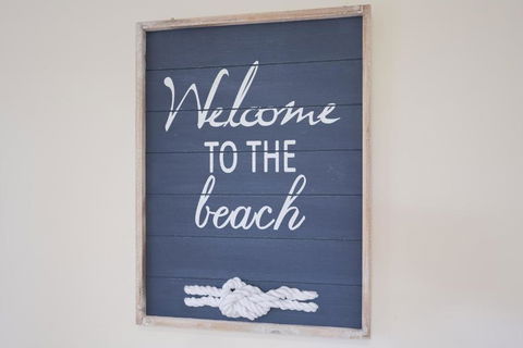 INVERLOCH Beach House - Surfers Paradise Gold Coast 1