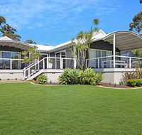Akarana Beach House  Jervis Bay Rentals - Surfers Paradise Gold Coast