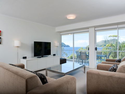 Albacore, Unit 5/12 Ondine Close - Surfers Paradise Gold Coast 0
