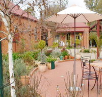 Albury Cottages - Surfers Paradise Gold Coast