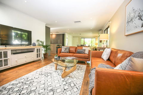 Alderwood - Surfers Paradise Gold Coast 0