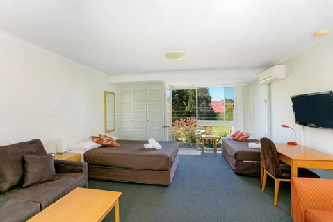 Alloggio Bathurst (previously Bathurst Apartments) - Surfers Paradise Gold Coast 2
