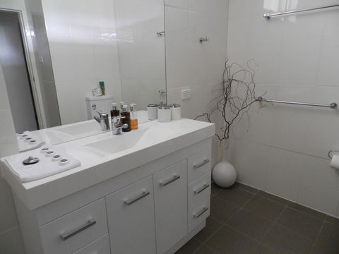 Almas Cottage - Surfers Paradise Gold Coast 3