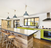 Aloha - Pet  Family Friendly - 10 Min Walk to Beach - Surfers Paradise Gold Coast