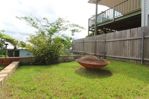 Amzaz, 15 Korogora Street - Surfers Paradise Gold Coast 3