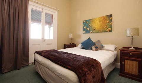 Anchorage Seafront Hotel - Surfers Paradise Gold Coast 2