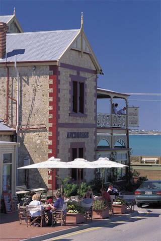 Anchorage Seafront Hotel - Surfers Paradise Gold Coast 3