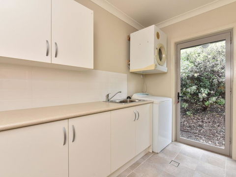 Angophora @ The Vintage - Surfers Paradise Gold Coast 1