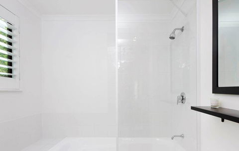 Apartment 1 - 20 Viewland Drive - Surfers Paradise Gold Coast 2