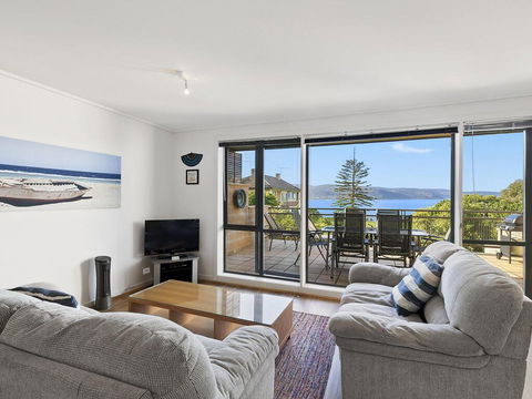 APARTMENT 26 PACIFIC APARTMENTS - Walk To Town - Surfers Paradise Gold Coast 0