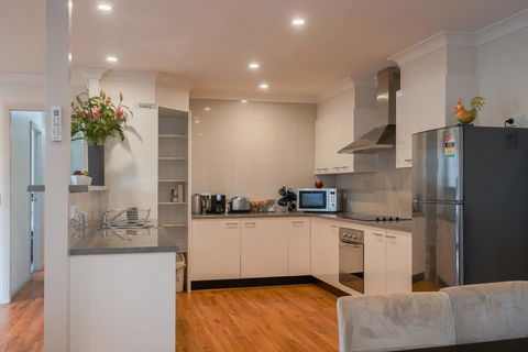 Apartments On Allingham - Surfers Paradise Gold Coast 1