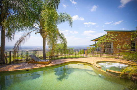 Aquila - Surfers Paradise Gold Coast 0