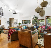 Aquila Retreat Mansion - Surfers Paradise Gold Coast