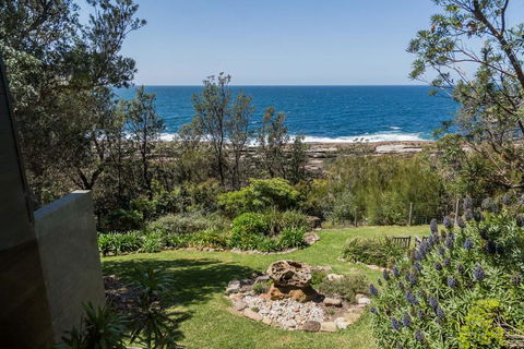 ARGYLL MOLLYMOOK - Absolute Waterfront - Surfers Paradise Gold Coast 1