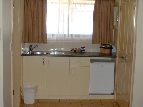 Armidale Pines Motel - Surfers Paradise Gold Coast 2