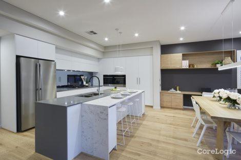 Luxury Bedrooms In A Resort Style Home - Surfers Paradise Gold Coast 3