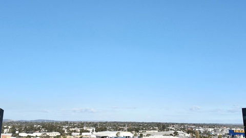 M-city Apartment - Executive Twin King Ensuites - Fully Equipped - Free Parking, Fast Wifi, Smart TV, Netflix, Complementary Drinks & Amenities - M-city Shopping Centre Clayton 3168 - Surfers Paradise Gold Coast 1