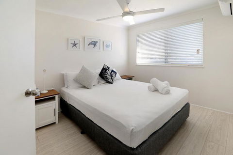 MAINSAIL8- MOOLOOLABA BEACH - Surfers Paradise Gold Coast 1
