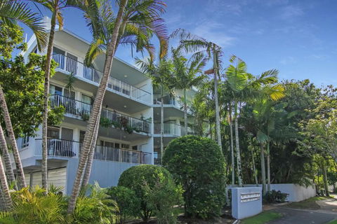 MAINSAIL8- MOOLOOLABA BEACH - Surfers Paradise Gold Coast 3