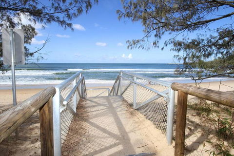 MARJ12- Stylish And Spacious - Surfers Paradise Gold Coast 1