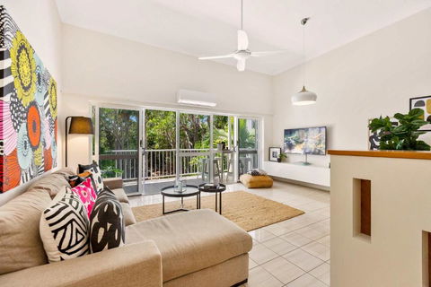 Melaleuca Hideaway - Beach Pool Free Parking - Surfers Paradise Gold Coast 1