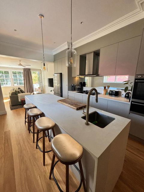 Marrickville Unique And Fresh Renovated Apartment - Surfers Paradise Gold Coast 1
