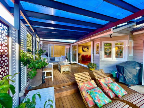 Mimosa House - Surfers Paradise Gold Coast 1